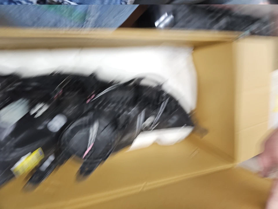 Conjunto de faros laterales derechos TYC NSF para Mitsubishi Outlander Sport 2011-2018 Foto 3 de 3