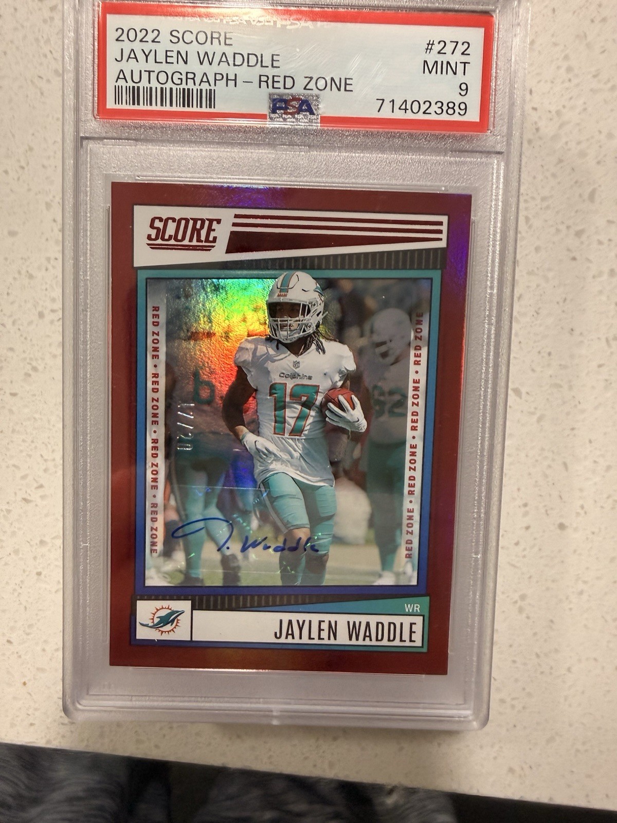 2022 Score Jaylen Waddle Red Zone Auto 17/20 PSA 9 Auto 10