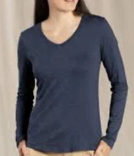 SEG"MENTS long sleeve 100% merino wool top v-neck black wash size Small A001314