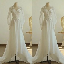 Vintage Lace Wedding Gown Tiered A Line Sweep Train Bridal Gowns Long Sleeves