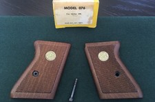 Sile Checkered Wood Grips with Gold Medallions  Screw for Walther Model PPK