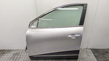 RENAULT KADJAR DOOR FRONT LEFT PASSENGER SIDE NEARSIDE IN SILVER 2015