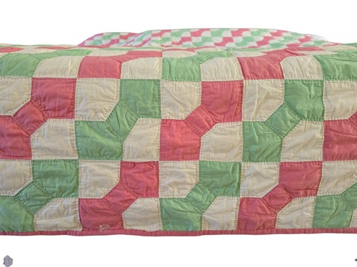 Vintage Bow Tie Quilt Handmade Pink and Green 77"x82" - Picture 2 of 8