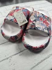 Mudd Women's Slides, Vibrant Floral Design 35 Size 11 New In Package
