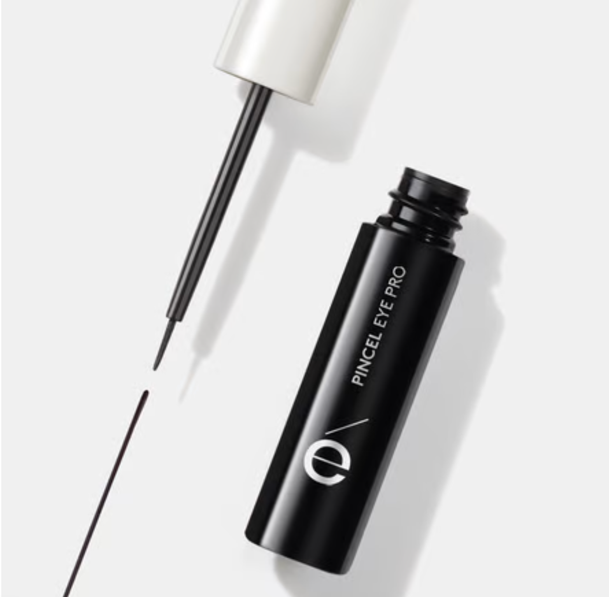 Esika Pincel Eye Pro Pincel Tip Liquid Eyeliner Extreme Black