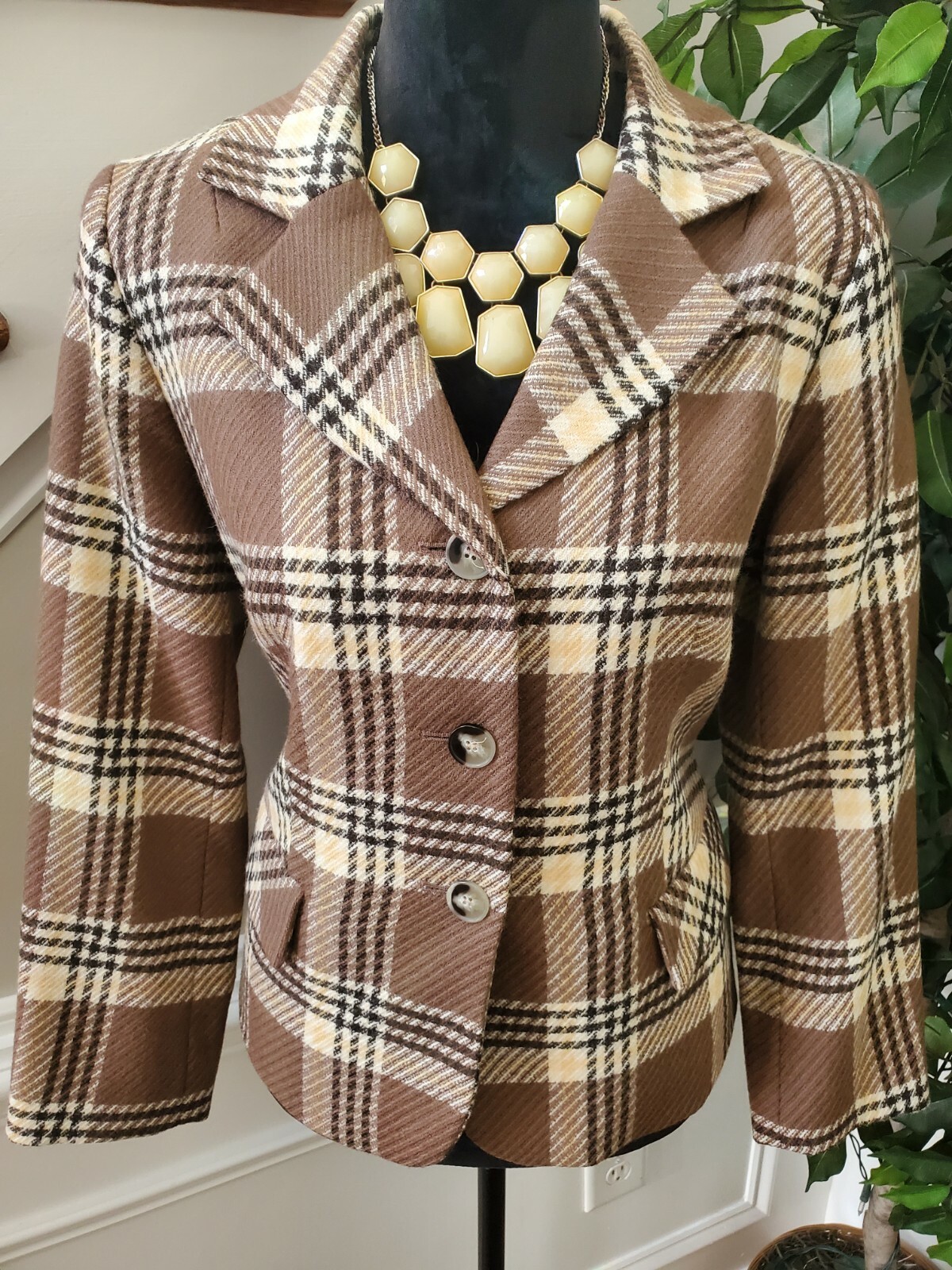 Pendleton Women's Multicolor Wool Three Buttons S… - image 2