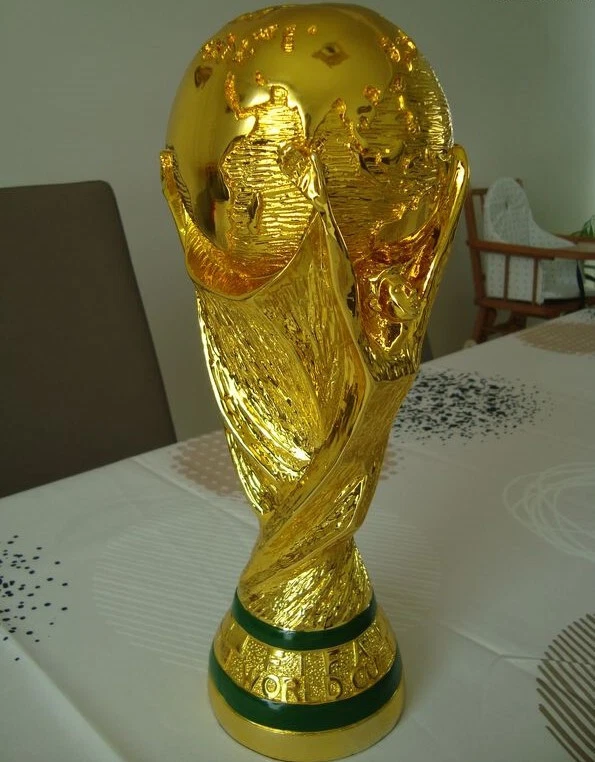 France Coupe du monde 1998 FIFA World Cup Trophy Photo Stock - Alamy