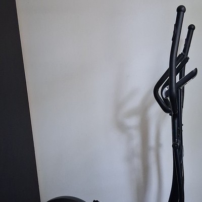 CAPITAL SPORTS Crosstrainer / Ellipsentrainer in Schwarz/Grau