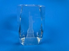 NEW YORK Statue of Liberty 3D Laser Etched Glass  Art Paperweight Excellent ad3
