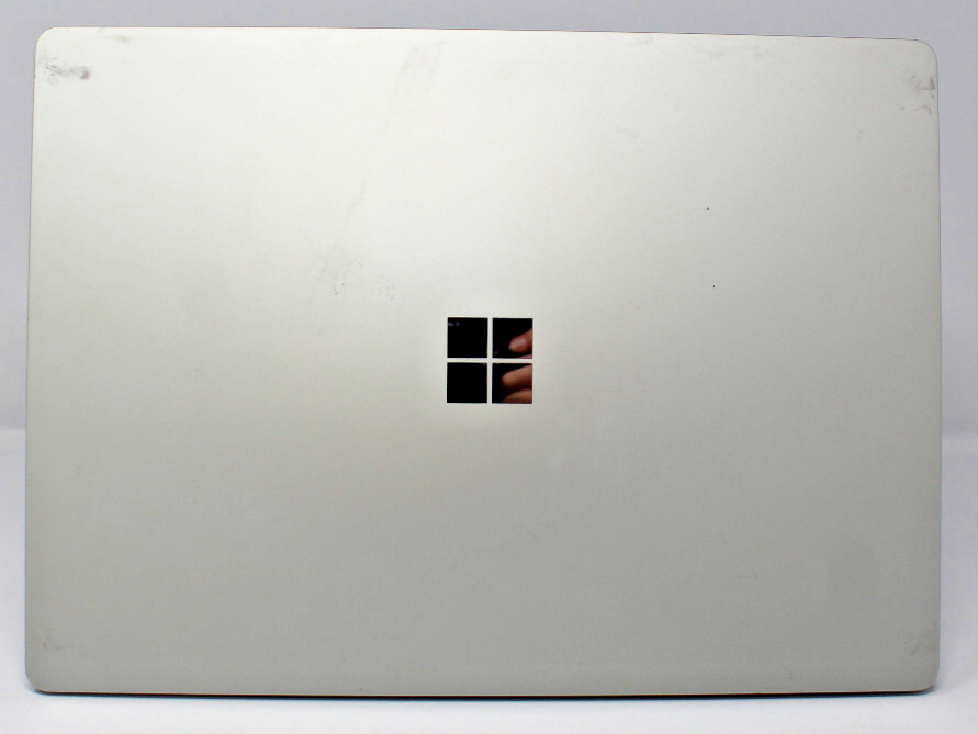 Microsoft Surface Laptop i7-7600U @ 2.5 GHz 512 16 GB 13.5