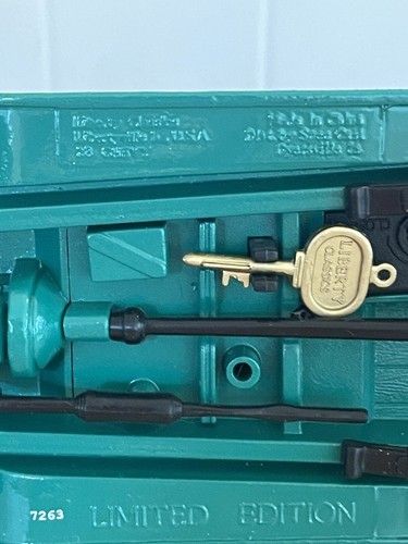7- Eleven Pick Up Truck Liberty Classics Chevy 1928 National AB 1:25 Scale Bank - Picture 9 of 10