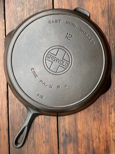 Griswold Cast Iron #12 Large Block Logo Skillet w/ Heat Ring