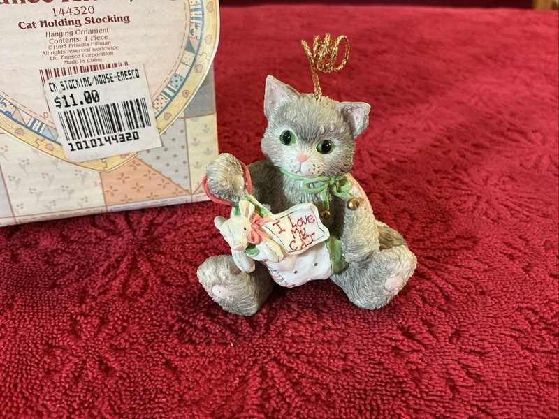 VINTAGE Calico Kittens Enesco “Cat Holding Stocking” No. 144320