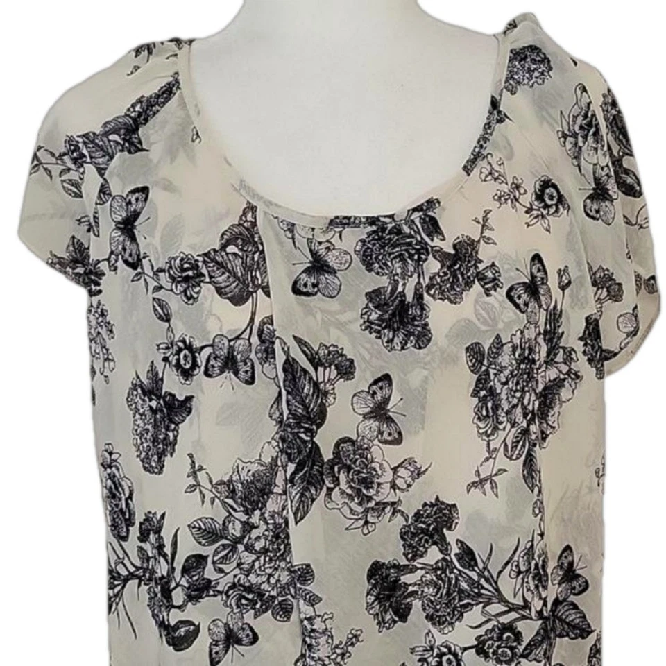 Blusa túnica Tamara H XL fluida boho crema y blanca mariposa femenina 🦋 🦋 Foto 2 de 4