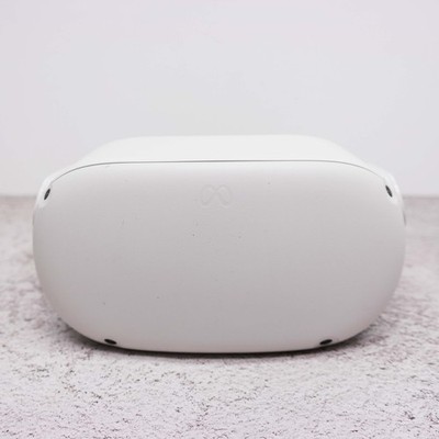 Meta Quest 2 Advanced All-In-One Virtual Reality Headset 256GB BROKEN