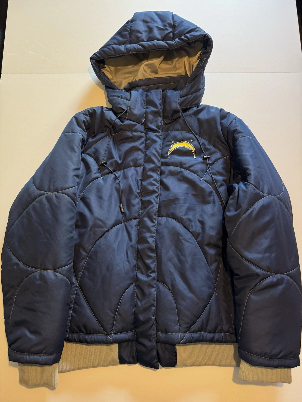 Chargers NFL Pro Line Puffer Jacket XL Hooded Blue Full Zip Winter Coat