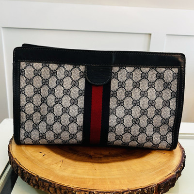 Gucci GG Supreme Crossbody Bag Web Stripe Zip Closure Detachable Strap
