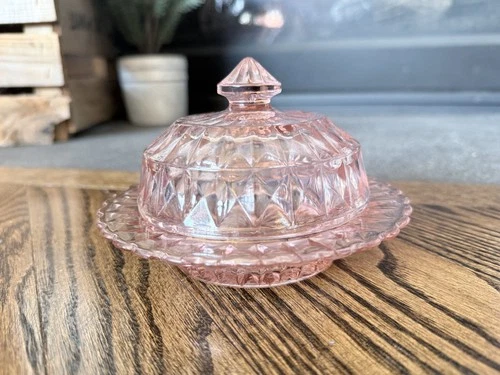 Jeannette Glass WINDSOR DIAMOND Pink Round Butter Dish with Cover