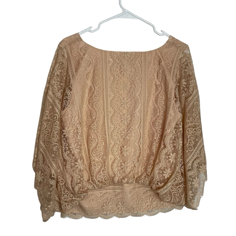 Blusa de encaje Beyond Vintage Anthropologie para mujer M rubor corte ala de murciélago victoriana Foto 3 de 4