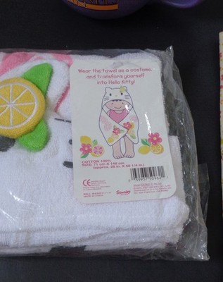 Sanrio 2000 Vintage Hello Kitty Lemon Kids 100% Cotton Wrap Bath Hooded Towel