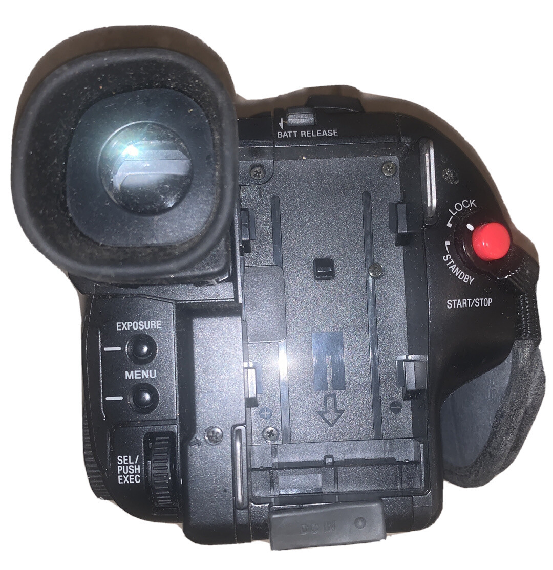 SONY Handycam CCD-TR416 Video 8 XR 180x Digital Zoom 18x Has SONY Handycam CCD-TR416 Video 8 XR 180x Digital Zoom 18x Has