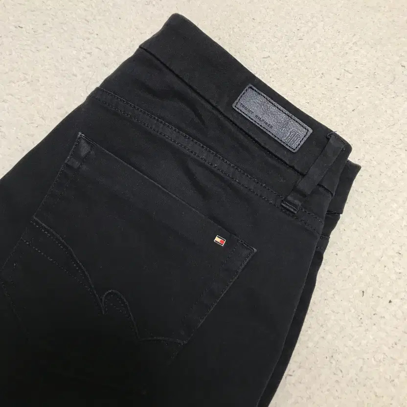 Tommy Hilfiger 26-inch Women's Milan Slim Fit Pants thumbnail 5