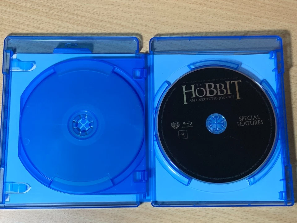 Hobbit An Unexpected Journey Martin Freeman (Blu Ray 2-Disc 2012) Region B VGC - Image 3 of 4