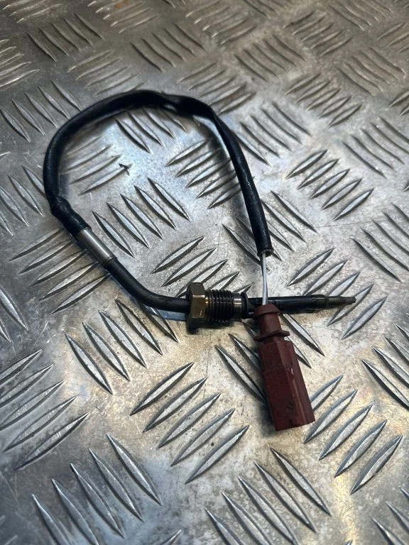 Sensore temperatura gas di scarico benzina/elettrico Porsche Panamera (971) 2018 964857 - Immagine 2 di 3