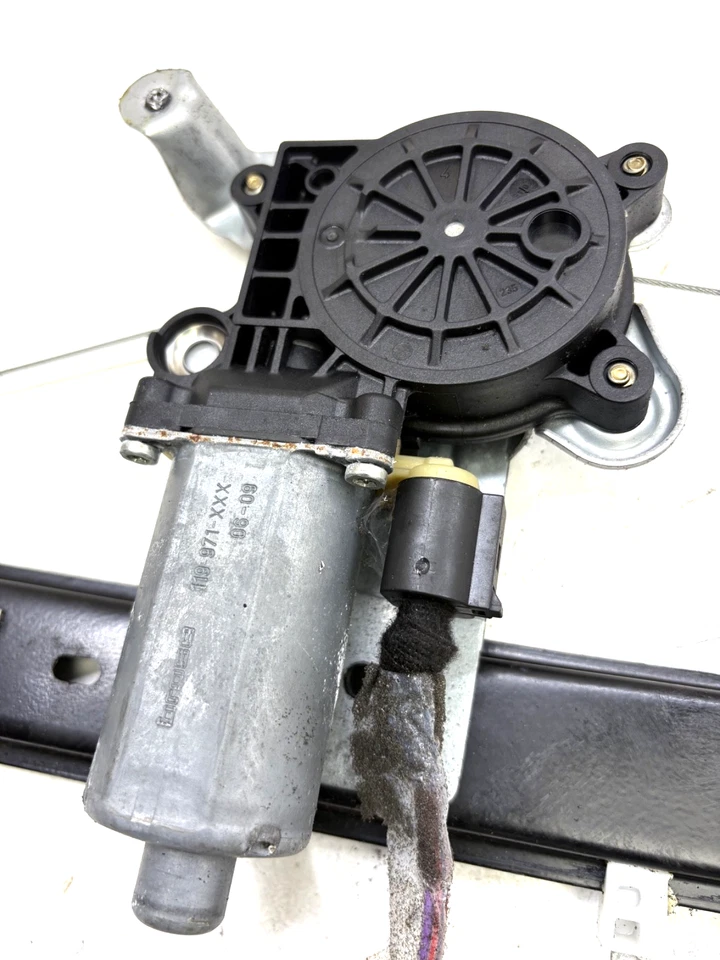 Volvo XC90 2007 2,4 diésel regulador ventana trasera izquierda Foto 4 de 4