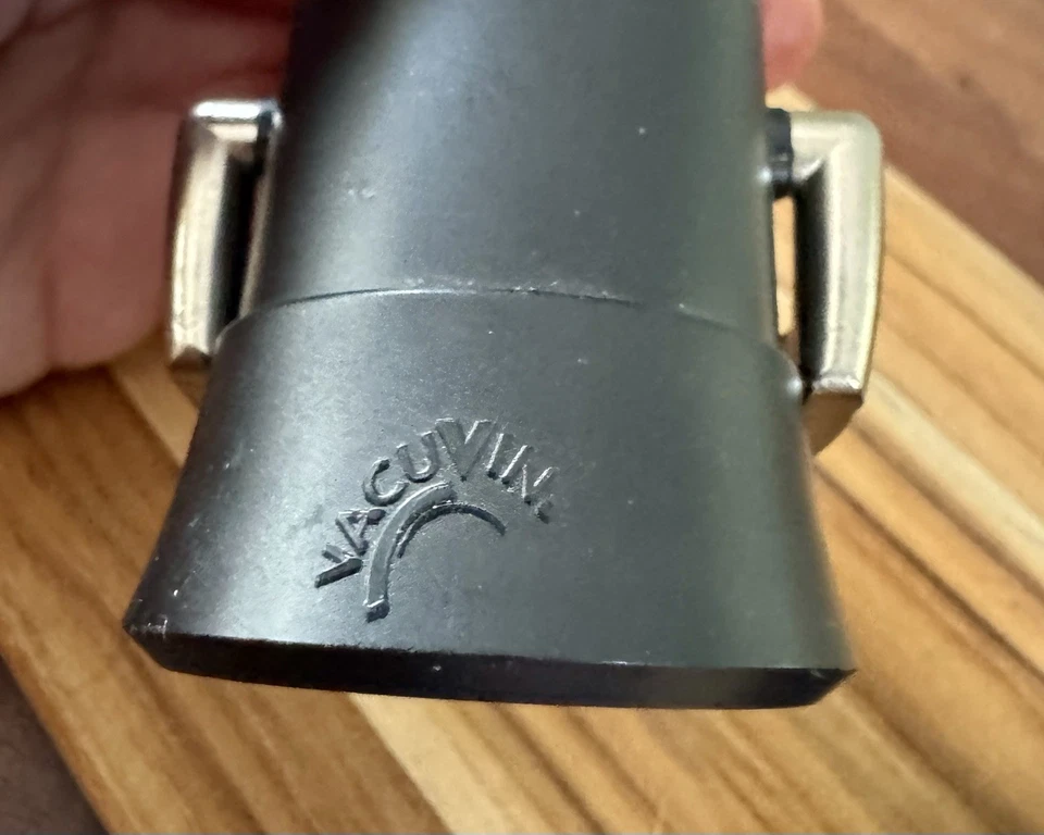 2 Vacu Vin Champagne Servers Pourers Rolhas Savers Wine Barware Bar Ano Novo - Imagem 3 de 4