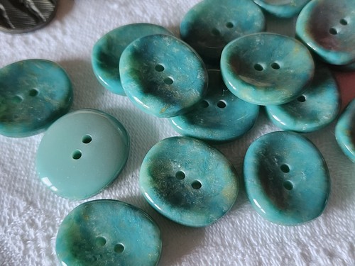 Lot 9 boutons vintage turquoise bleu moucheté ovale 1,7 sur 1,9 cm ref 3235 - Picture 2 of 2
