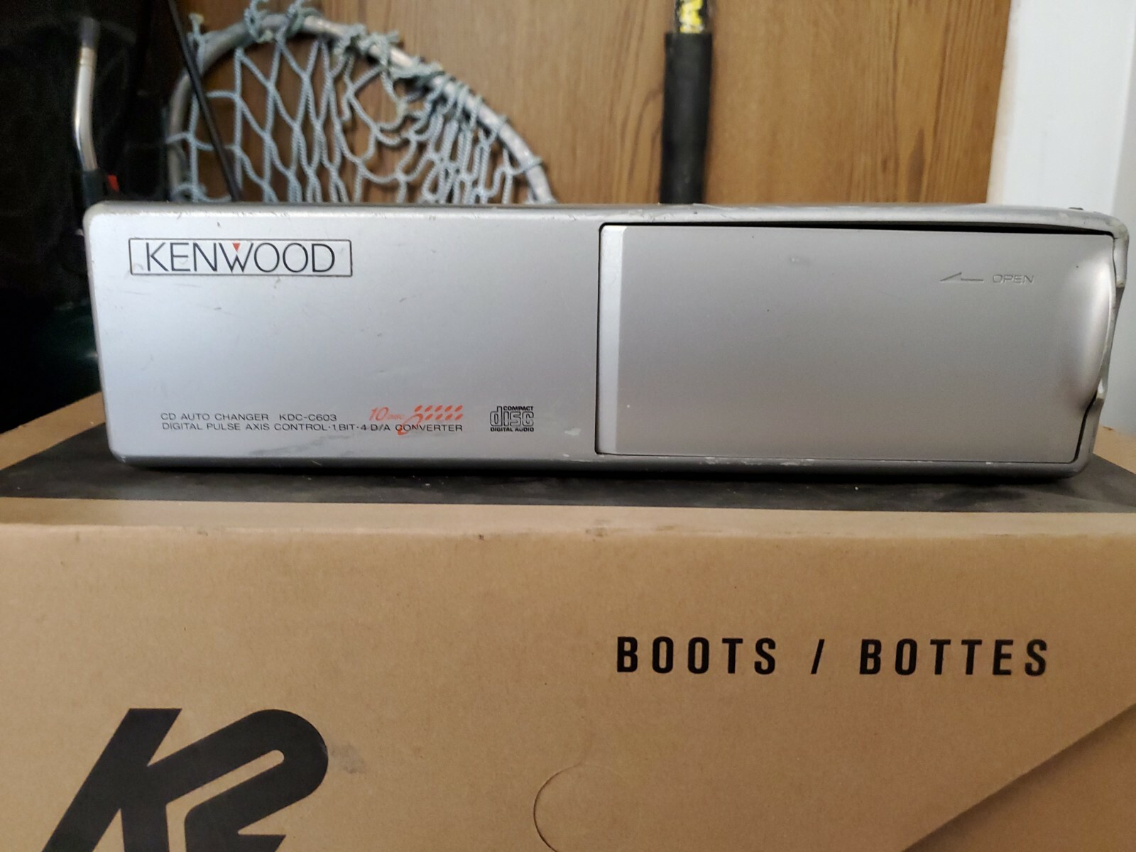 Kenwood 10 Disc CD Auto Changer with CD Cartridge MNKDCC603 [Parts