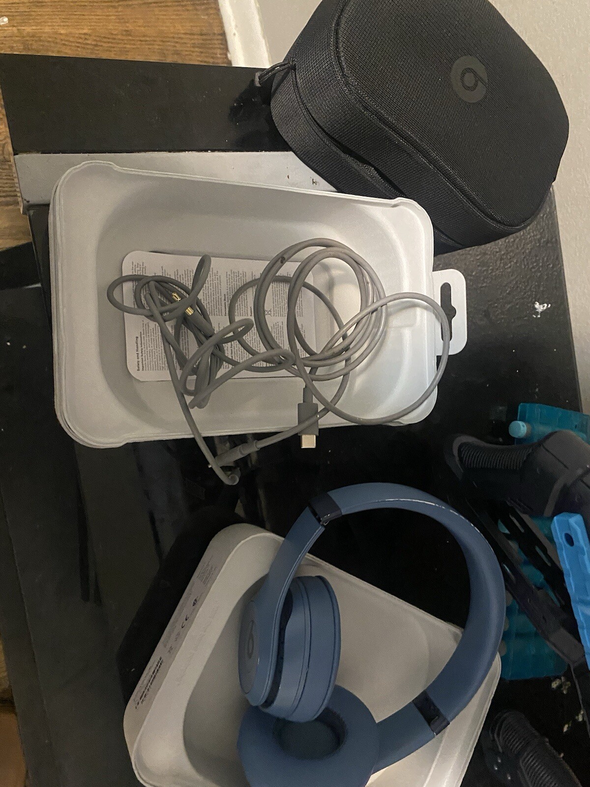 Wireless Bluetooth Over-Ear Headphones with Adjustable Headband in Blue Black-image