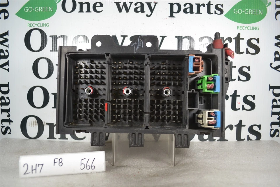 25724812 Buick Park AVENUE 2000-05 CAJA DE FUSIBLES RELÉ MÓDULO DE UNIÓN 2H7 566 Foto 3 de 4