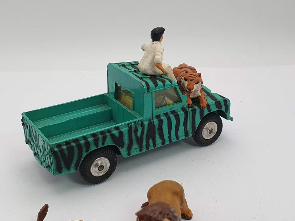 Ensemble Land Rover 109 Daktari jouets Corgi 1/43 - Photo 4/4