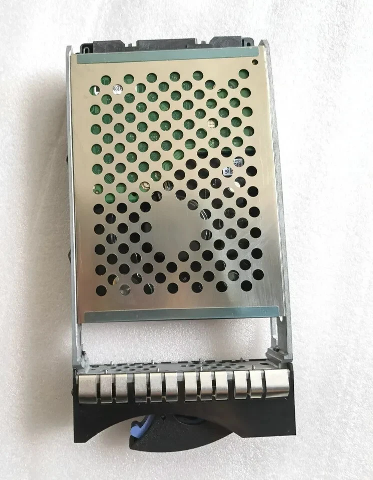 IBM 45W2326 17P9905 41Y8488 450G 15K FC 3.5 DS8000 DS6000 HDD Hard Disk - Image 2 of 2