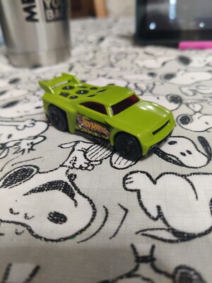 2017 Hot Wheels Track Builder Series Bassline Lime Green 5 Spoke 1/64 Loose