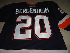 New York Islanders Sean Bergenheim CCM XL Signed Autographed Jersey COA
