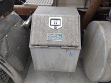 NA MERRITT ALL TOOL BOX 3827404