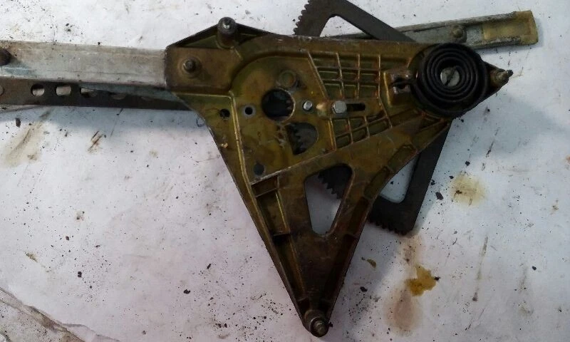 79-84 BMW 733i driver lateral esquerdo regulador de janela traseira serve - Imagem 4 de 4