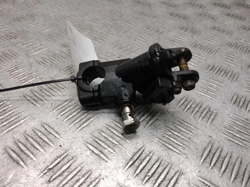 2009 YAMAHA YZF R6 13S FRONT BRAKE MASTER CYLINDER (SEE LISTING) - Image 2 of 4