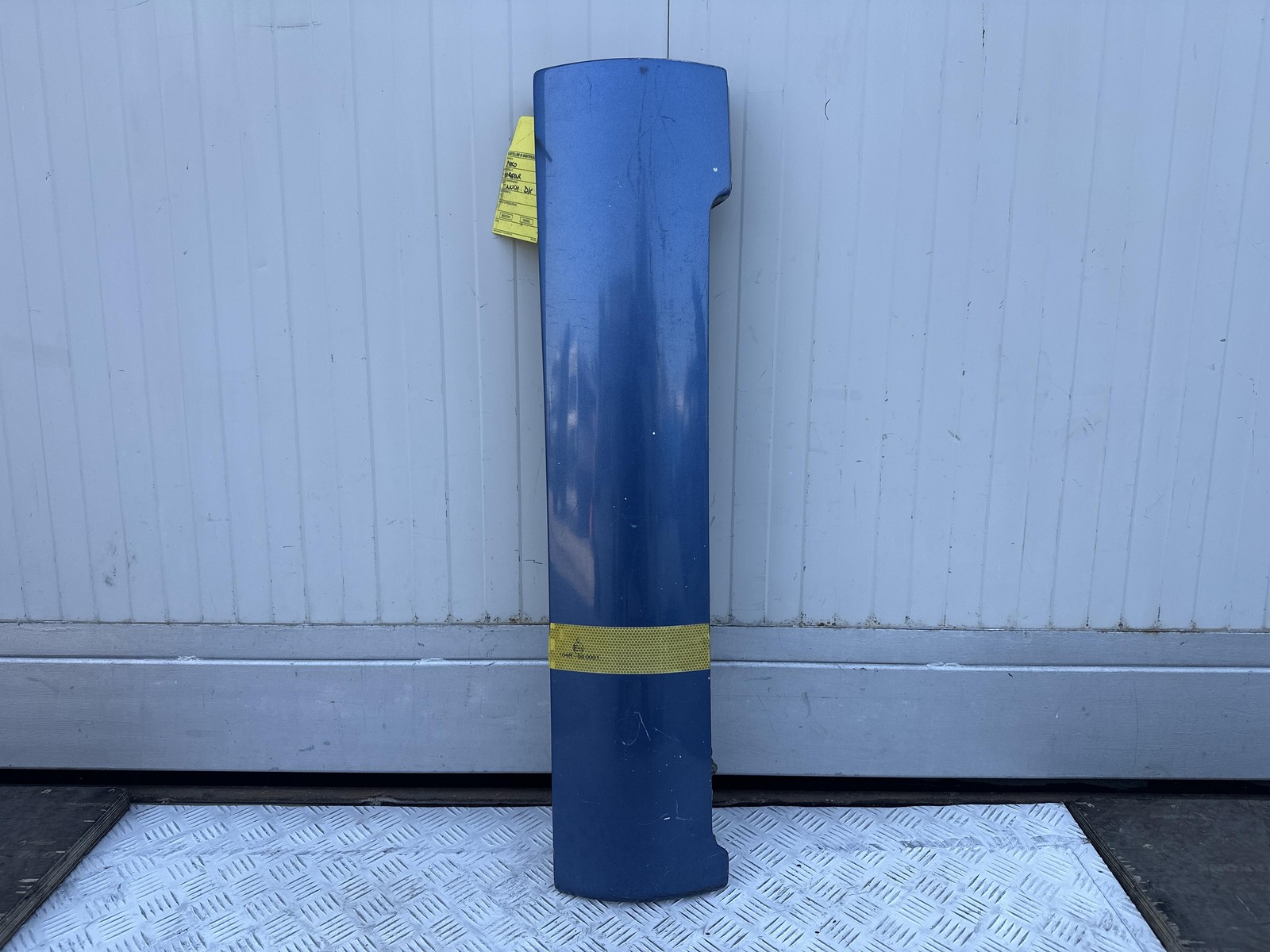 FIANCHETTO ANTERIORE DX PER IVECO Eurostar Serie 8142424 (93>02)