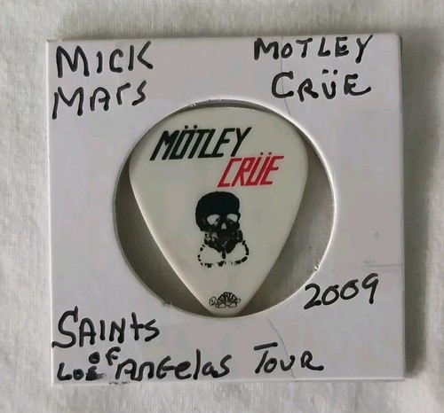 Mick Mars Tour Issued Guitar Pick 2009 Saints of Los Angelas Tour Too Fast logo - Picture 3 of 4