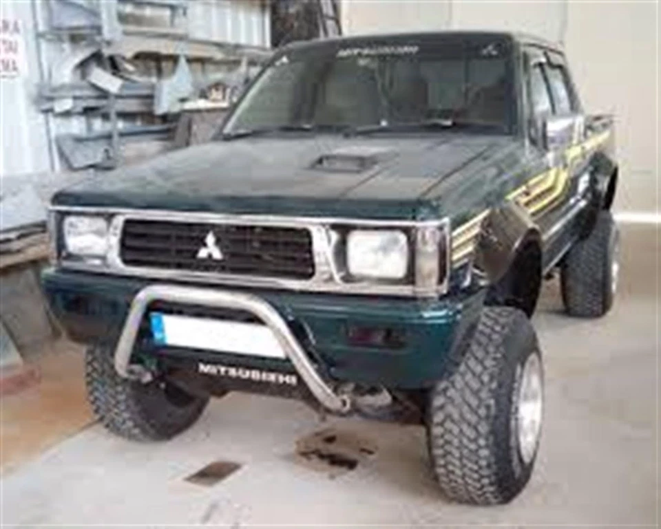 FRONT CHROME CORNER LIGHT LAMP for Mitsubishi L200 Dodge Ram50 Colt Strada - Image 3 of 3