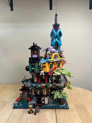 LEGO NINJAGO: Ninjago City Gardens (71741) - Most Minifigures Missing - See Desc