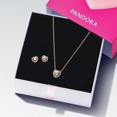 Pandora Sparkling Elevated Heart Jewelry Gift Set | eBay
