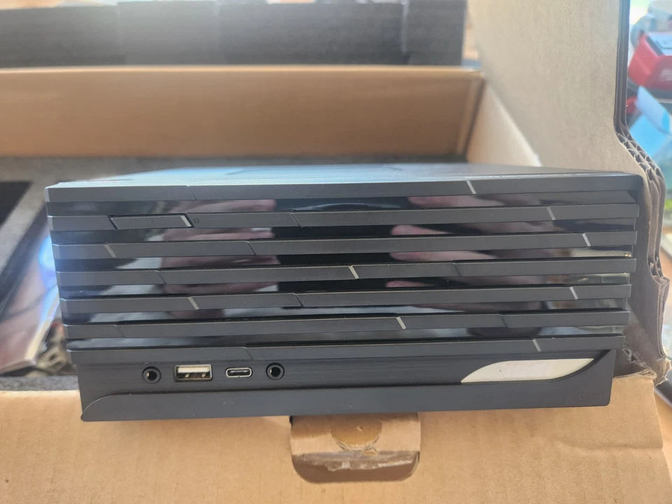 MSI PRO DP20Z 5M PRO DP20Z 5M-031US Desktop Computer - AMD Ryzen 5 5600G - 8GB - Image 2 of 4