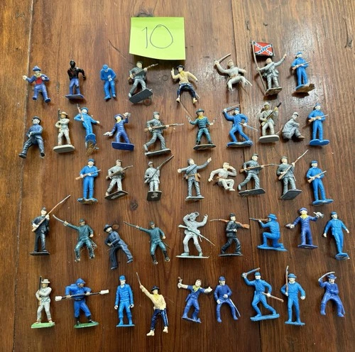 Toy Soldier, Playset, Accessories Lot Recast? Marx MPC