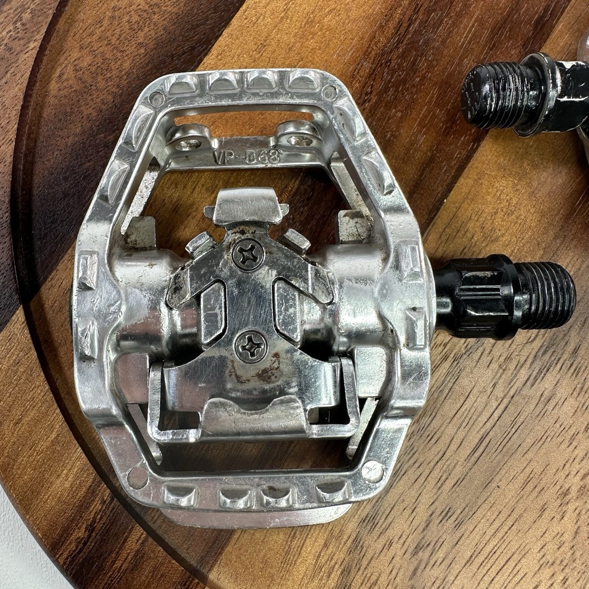 VP-102 MTB CLIP-IN PEDAL 新品未使用 VP-102 MTB CLIP-IN PEDAL 新品未使用