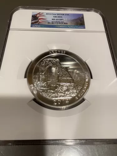 2014 5 OZ SILVER 25C ARCHES NGC MS 69 DPL